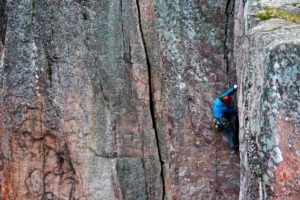 Crevice Climb